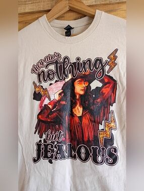 Cowgirl Graphic Tee Size Medium Western 90s Lainey Wilson